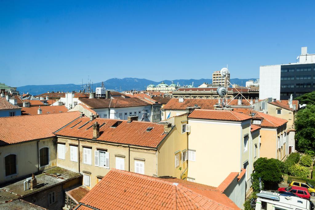 Apartment Mia Rijeka Exterior foto